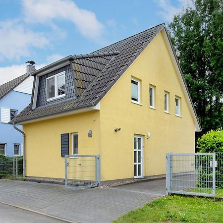 Haus Seerose - Ferienhaus Mit Garten Nahe Fleesensee Fuer Natur Und Erholung Göhren-Lebbin Extérieur photo